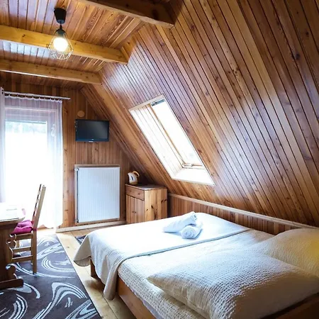 Ania Wynajem Pokoi Homestay *